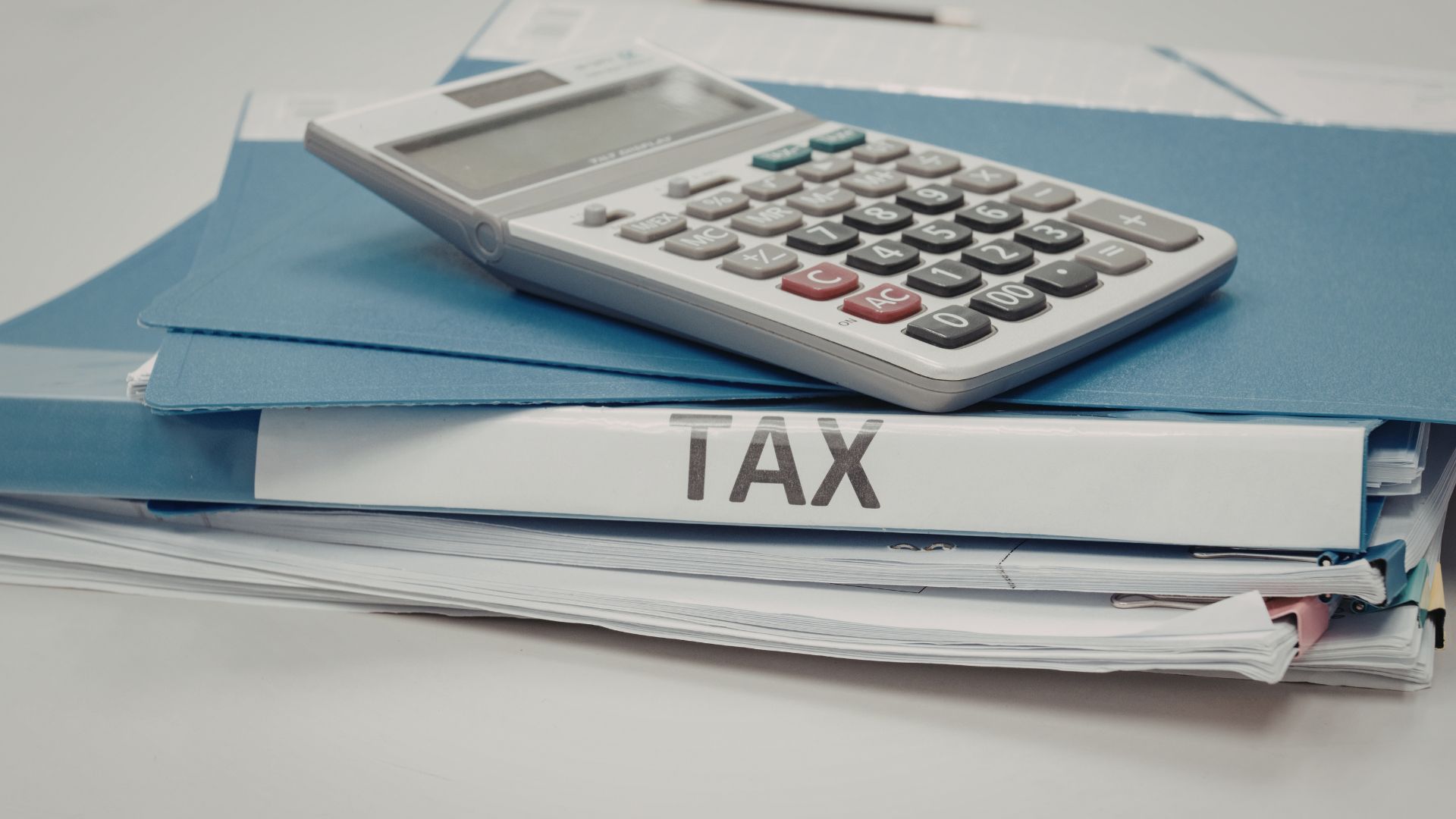 Calculatrice et taxe signe d'imposition